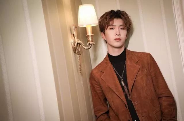 范冰冰被抱团挤压某花旦求戏被拒肖战李现争抢水奖关晓彤与鹿晗团队