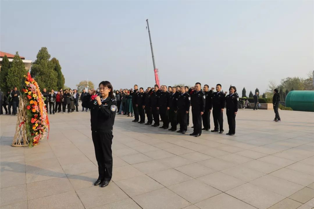 天津鐵路公安處組織部分黨員民警參觀西柏坡紅色革命教育基地