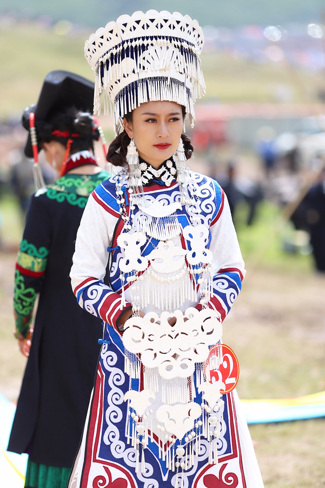 滇西型彝族服饰图片