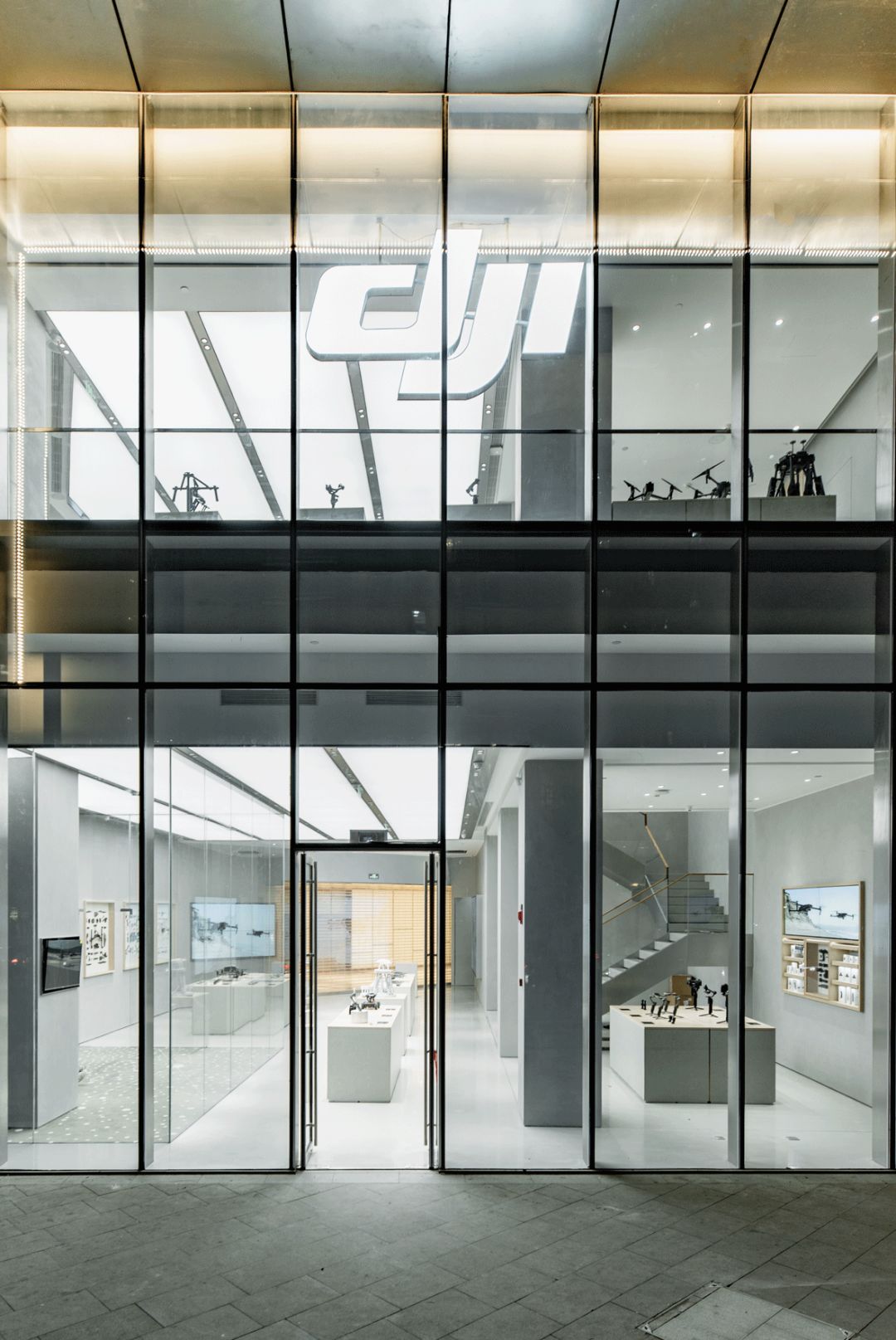 大疆科技博物馆亮相杭州全自动飞行技术来了