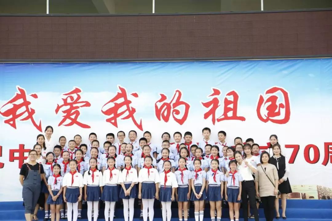 黄麻布学校举办合唱比赛