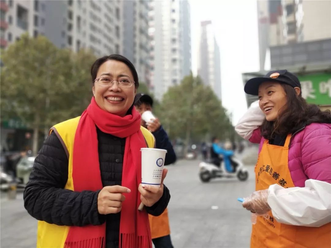 奉粥日期:2019年11月8日(周五)今日负责人: 宋乃田,向红累计奉粥天数