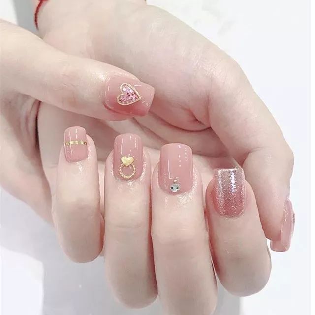 干净有气质的50款美甲真好看