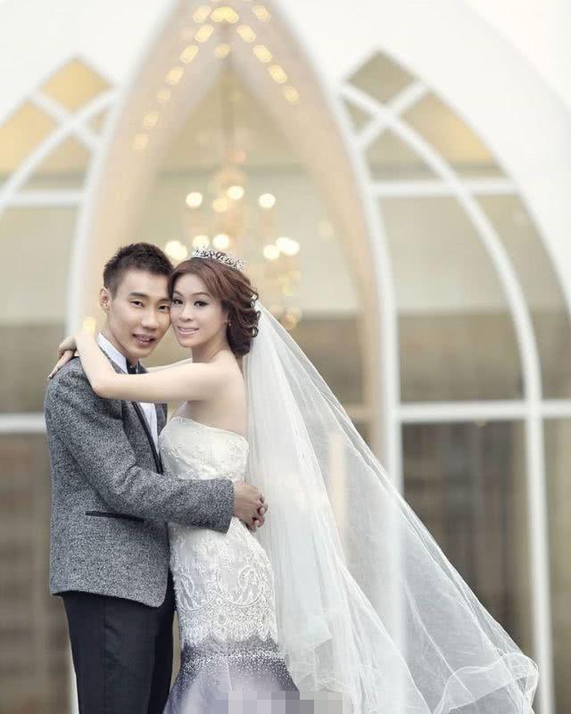 李宗伟晒婚纱照表白娇妻:一生一世执子手_黄妙珠