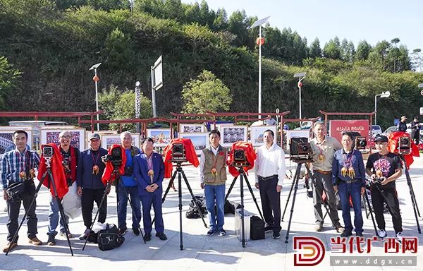 当代广西:中国新闻摄影学会摄影基地落户靖西_钟恒钦