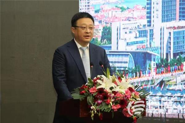 中共青岛市市南区区委副书记,市南区人民政府区长高健首先进行了青岛