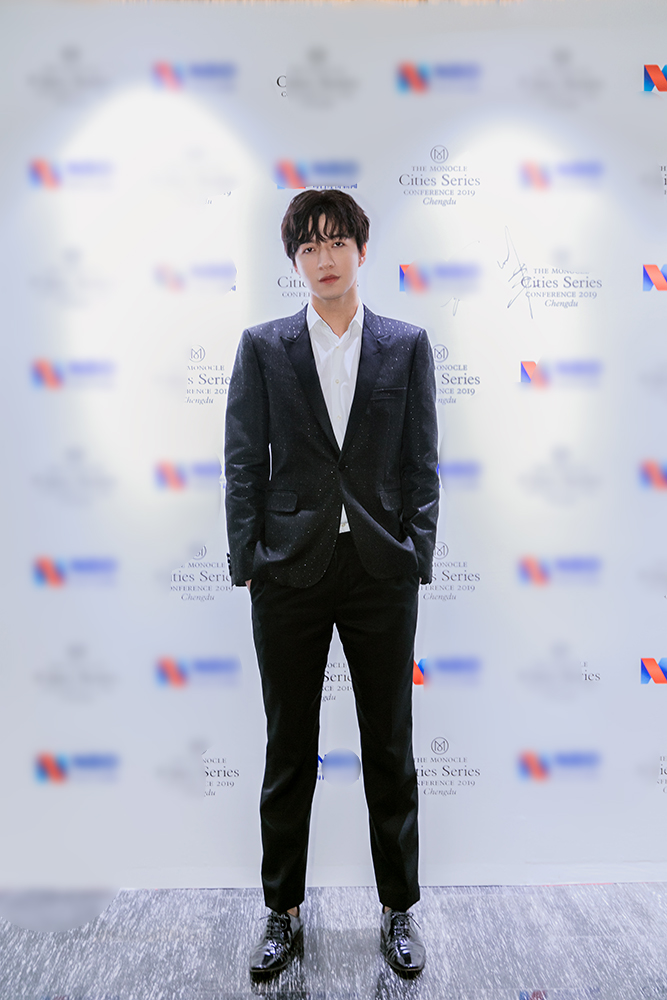 原创演员范晓东出席品质生活论坛分享生活态度