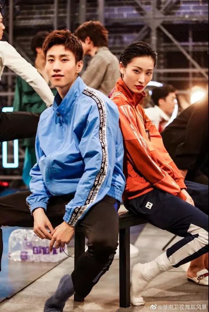 舞蹈风暴胡菁人生只活一次我不要别人说我不可以