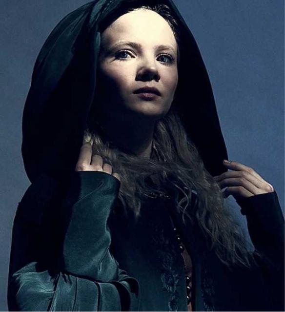 巫师美剧叶奈法希里海报公布不同装扮引关注