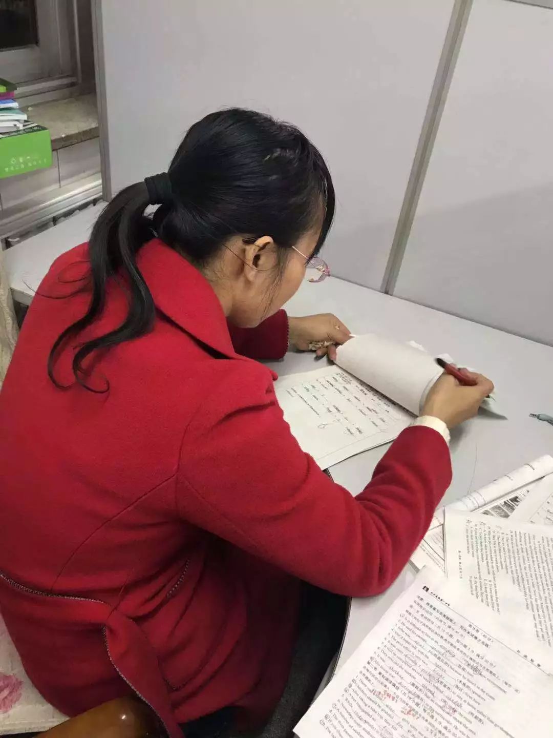 周末被昌黎一中老师们的最美背影刷屏总有些美好悄悄感动你我