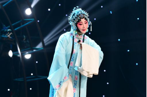 大戏台梅花朵朵颂祖国张小琴今晚与您相约