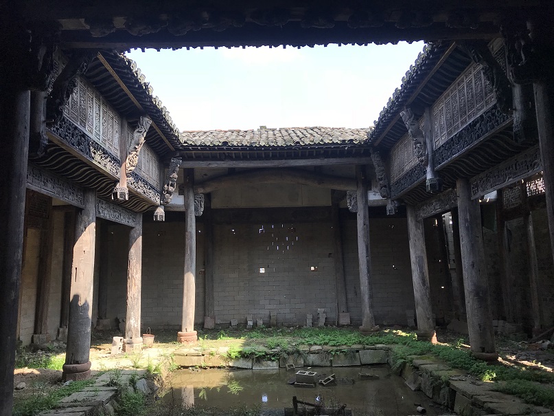 明代淮王府一进吴明山,江西省明山古建修复公司的董事长,江西南昌明清