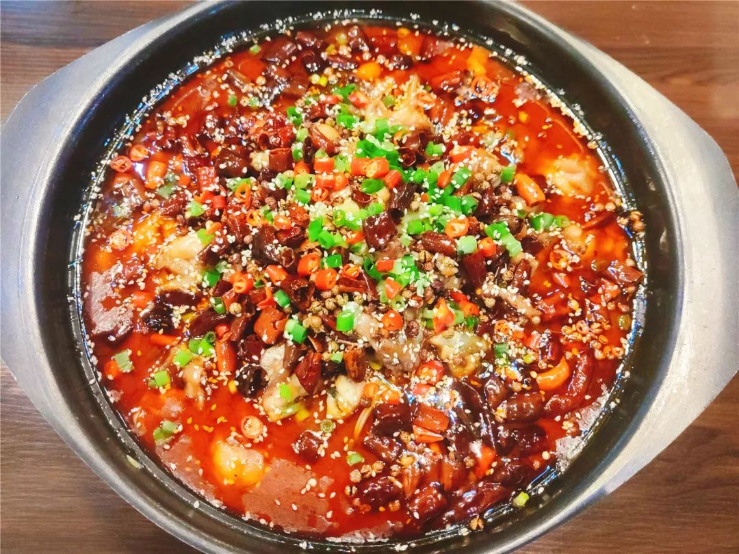 馋嘴牛蛙/金汤牛蛙/藤椒牛蛙/蒜香牛蛙(四选一)味道是实打实的在线啊