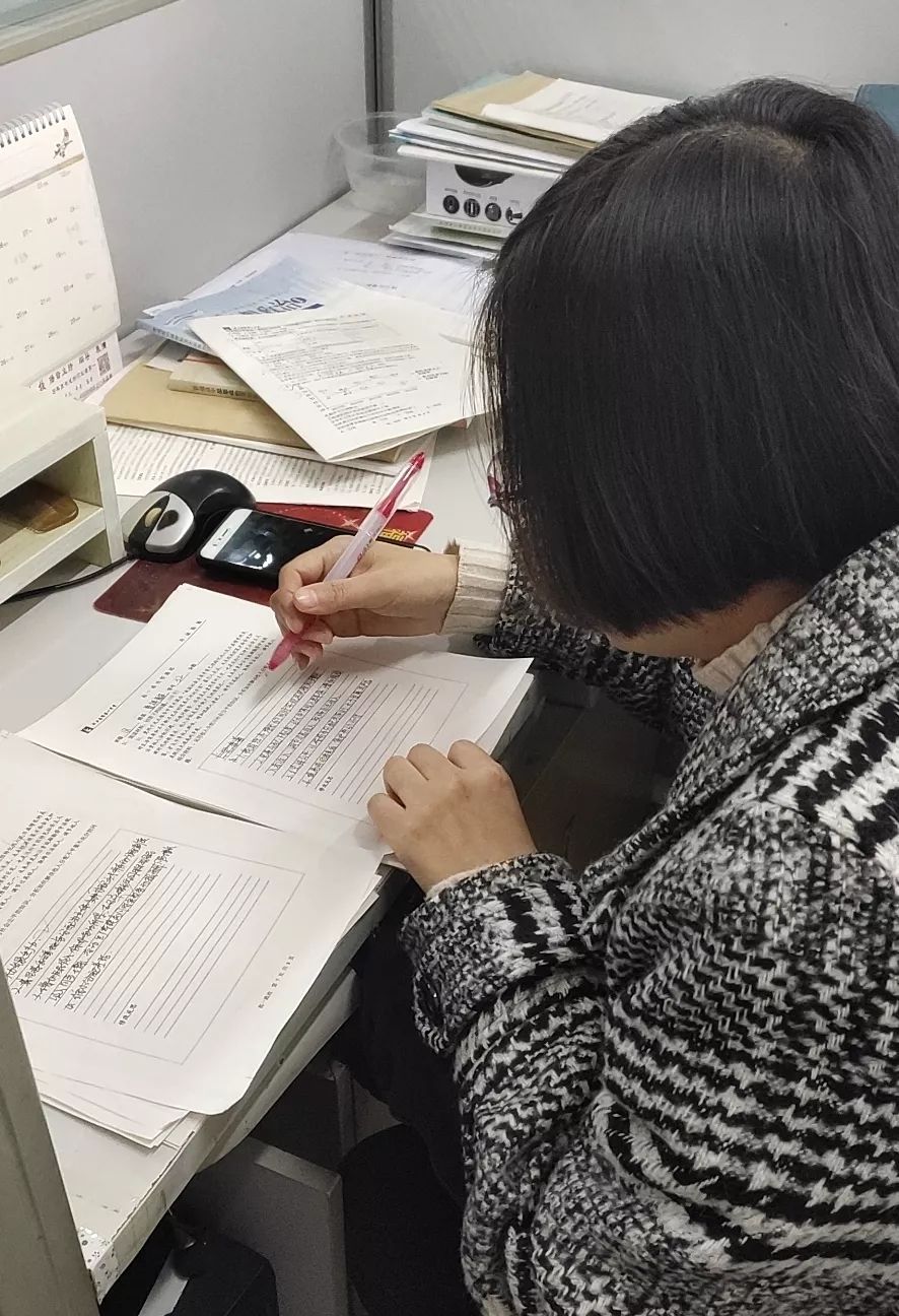 周末被昌黎一中老师们的最美背影刷屏总有些美好悄悄感动你我