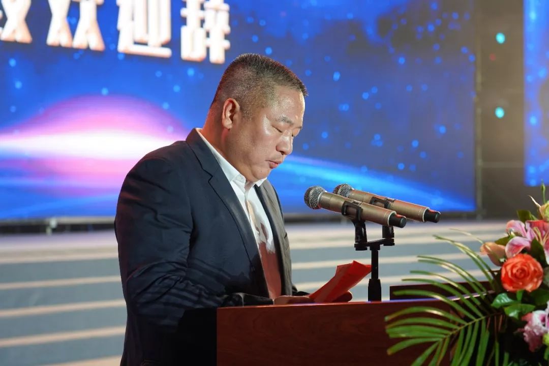 中共南丰县委书记 吴自胜致辞吴自胜代表县委,县政府和32万桔都人民