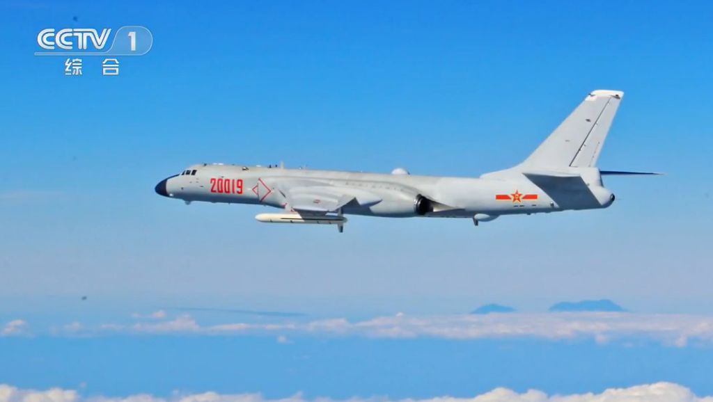 "惹我,就收拾你!"轰6k飞行员首上央视,霸气讲述突发敌情