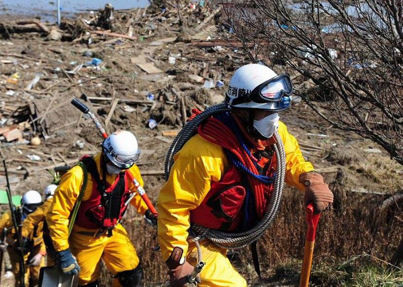 日本灾难临头火山猛烈喷发当地政府无能力应对