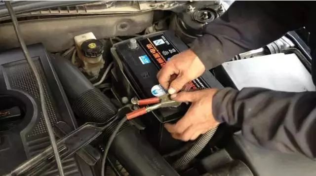 汽车知识如何更换电瓶