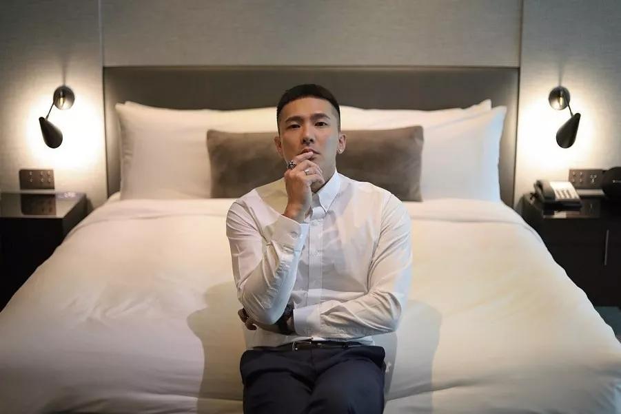 被爆是青峰的前男友男模刘雨凯这身材也太棒了