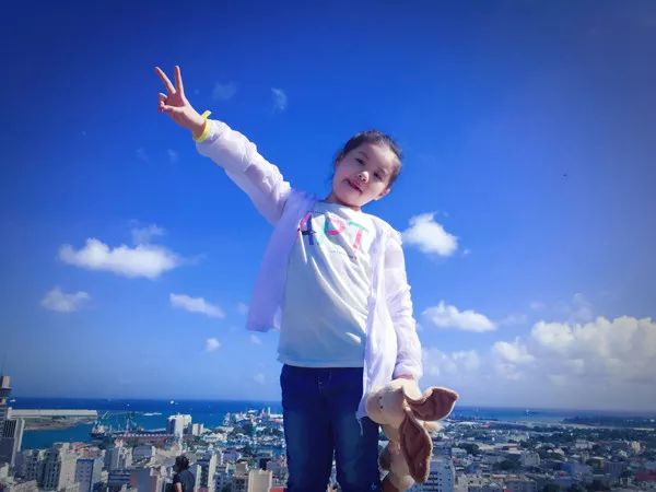 优秀小小外交官李奕萱上榜宜昌市10月新时代好少年