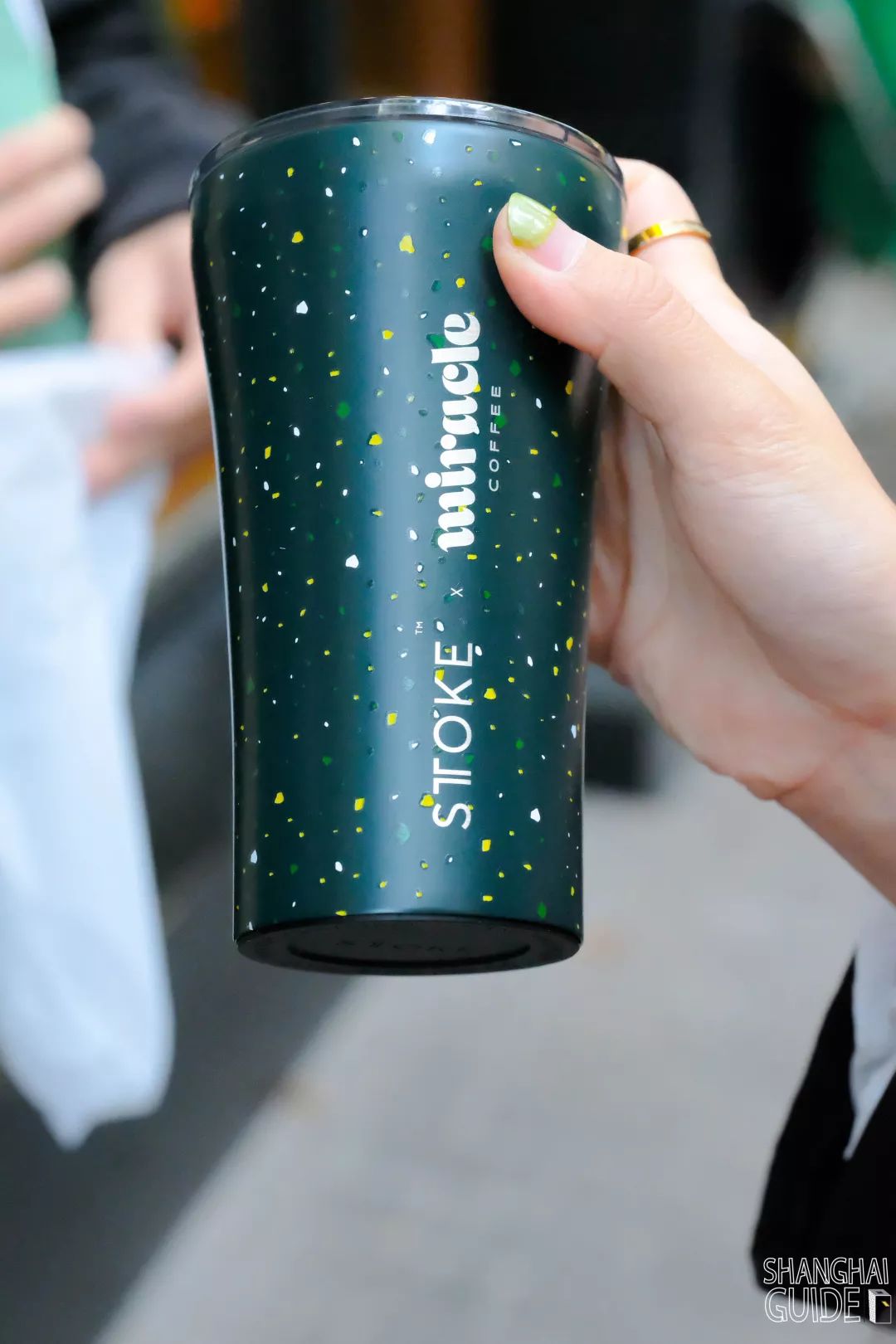 终于林俊杰带着奇迹咖啡来了