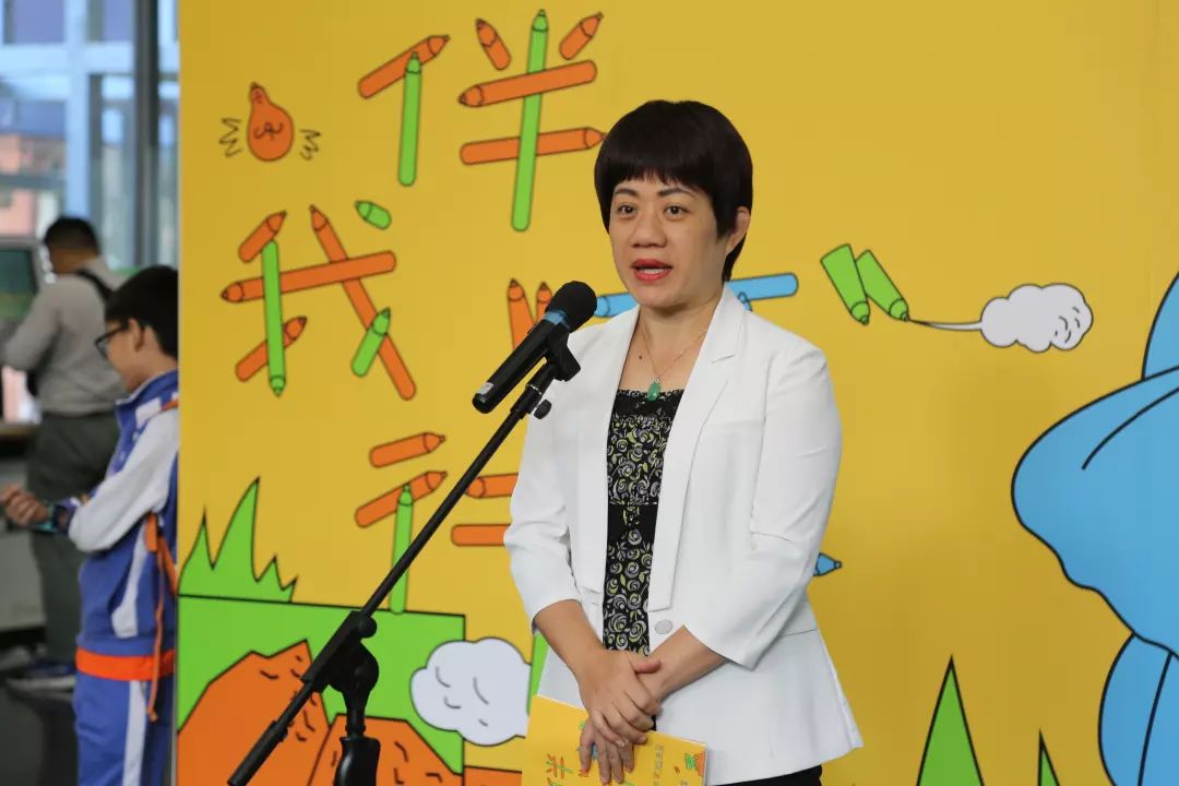 委员会成员方卫平,福田区文化广电旅游体育局副局长陈葵为活动致辞