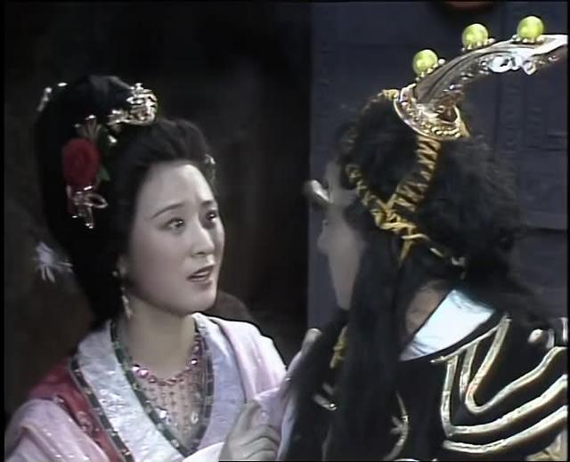 孙悟空为什么要让八戒沙僧摔死黄袍怪和百花羞的两个孩子