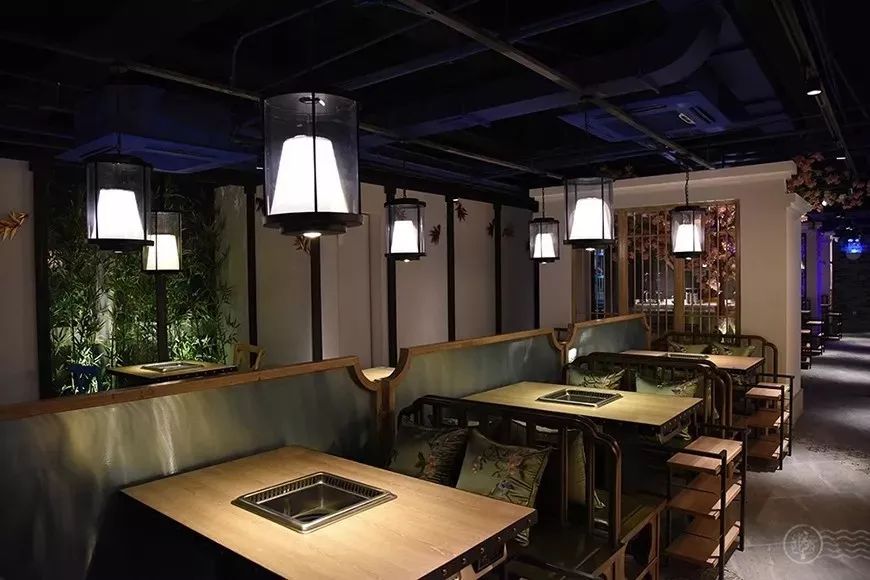这家江南风的火锅店火了竟把超市搬进了店内