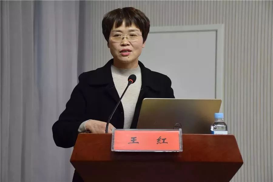 宜阳县中医院康复科王红主任义诊现场"健康中原康复行"巡讲活动是由