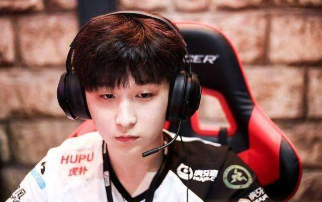 原创绝地求生:4am永远状态回暖,数次上演恋爱枪法,见面一枪头?