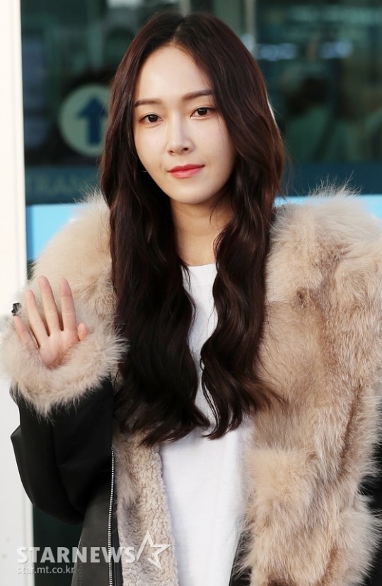 [星闻]郑秀妍与中国经纪公司的纷争最终败诉,大法院驳回审理_判决