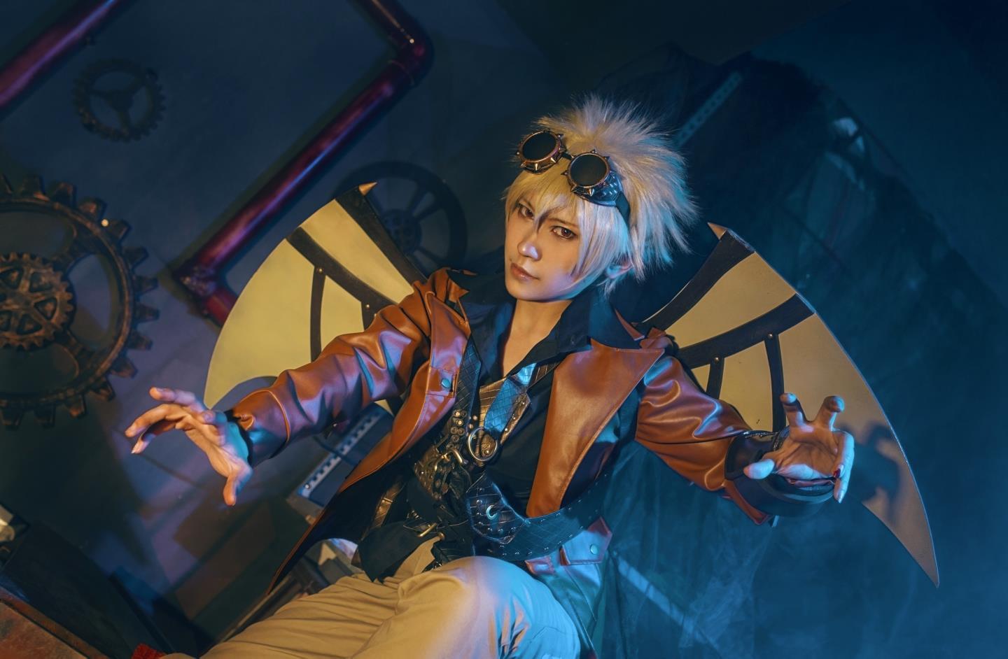 我的英雄学院爆豪胜己cos性格似火的超强英雄