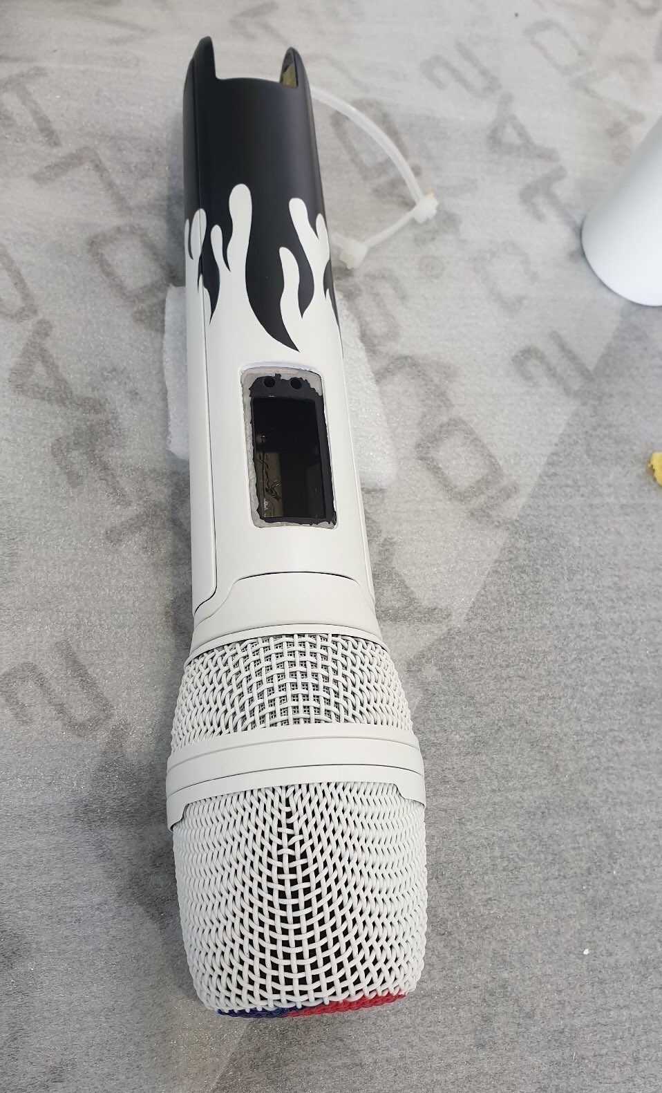 防弹少年团第五次定制手麦公开是爱国的防弹没错了