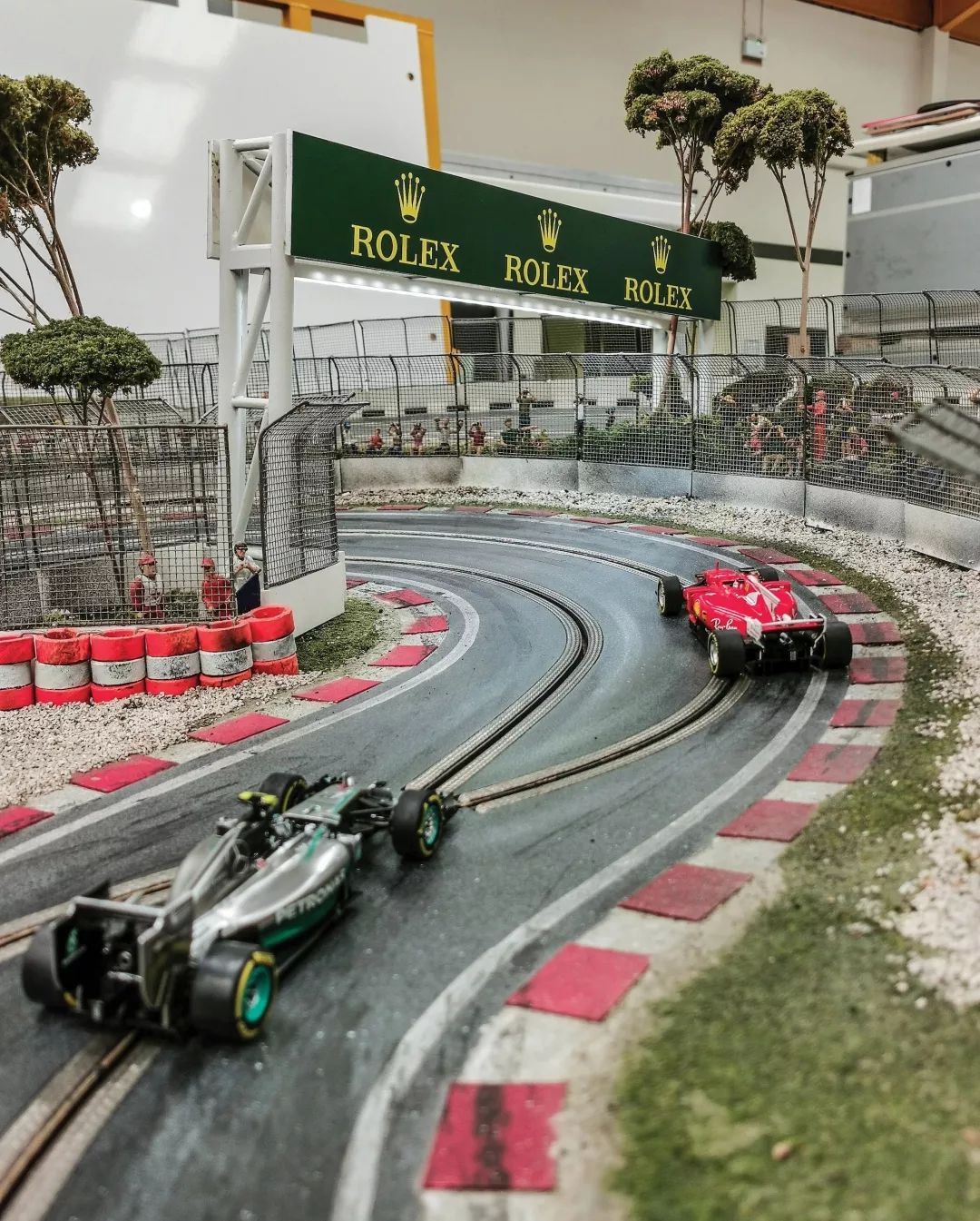 预计售价 30,000 美元的轨道车模型场景级赛道!_搜狐汽车_搜狐网