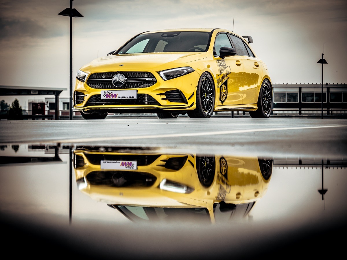 奔驰amga35令人愉悦的新生小钢炮kw避震