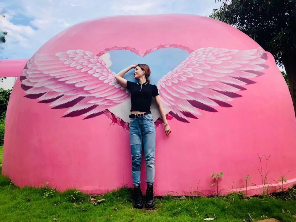 热气球,蓝白相间的清新小巴士,隔海相望的秋千,你想好怎么凹造型了吗?