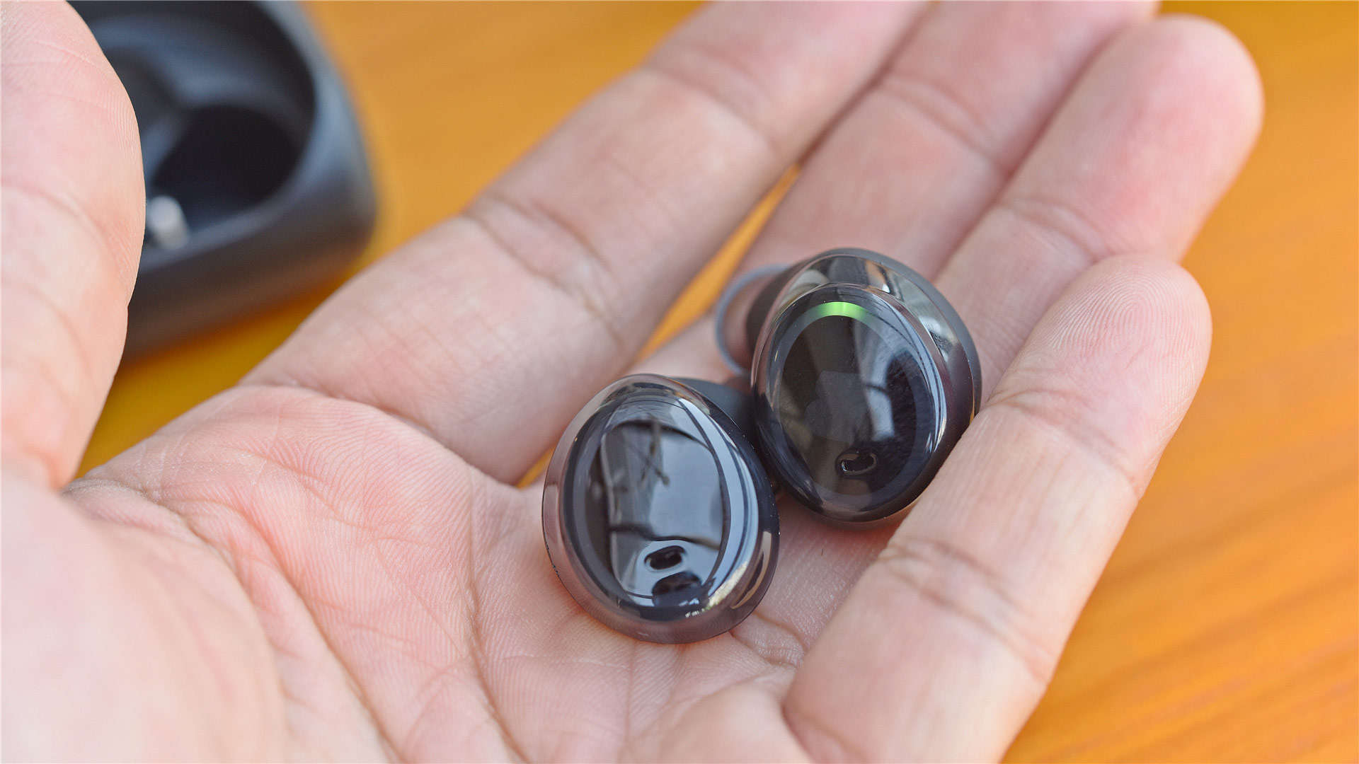 真无线耳机中的全能运动机型bragithedashpro评测