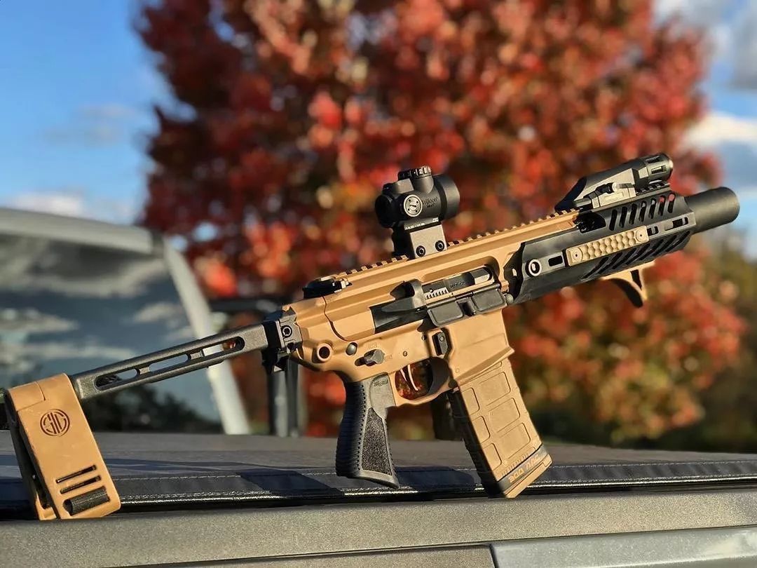 矮粗紧硬货西格绍尔公司mcxrattler短管步枪手枪图集