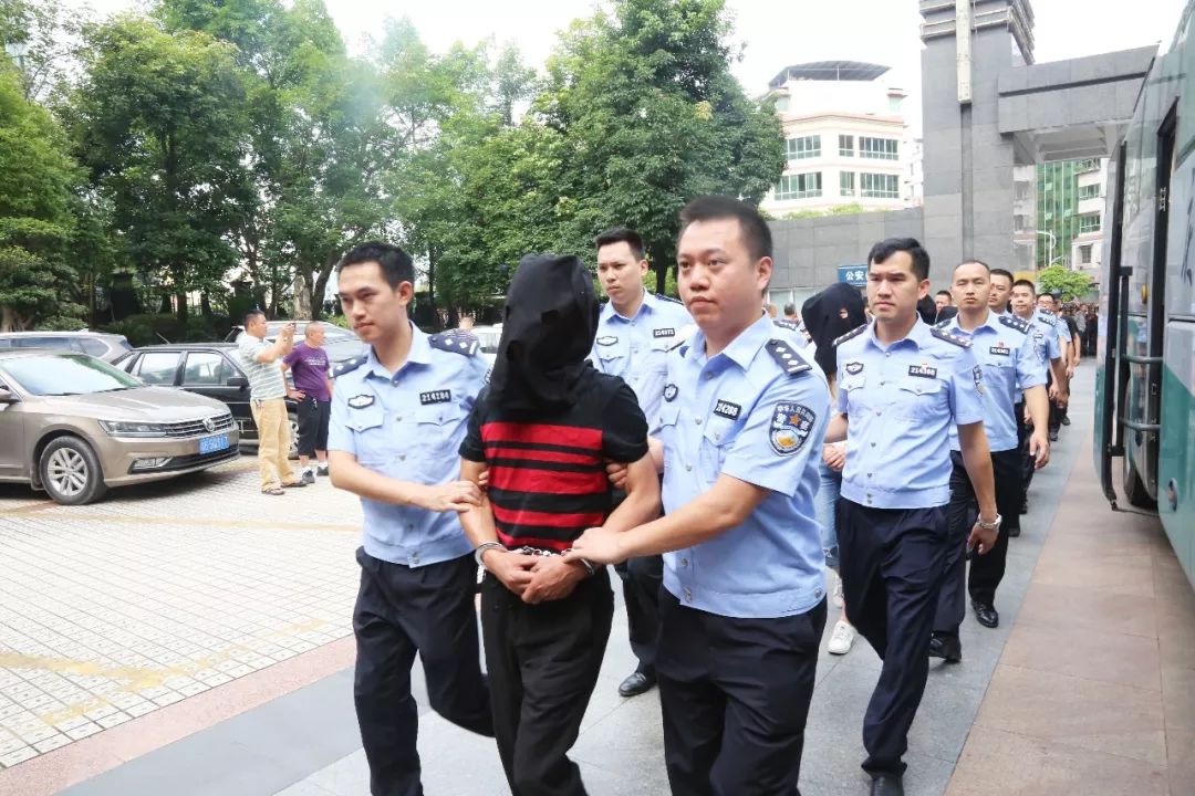 重拳出击丰都警方打掉钻石画代加工网络诈骗团伙涉案金额达500余万