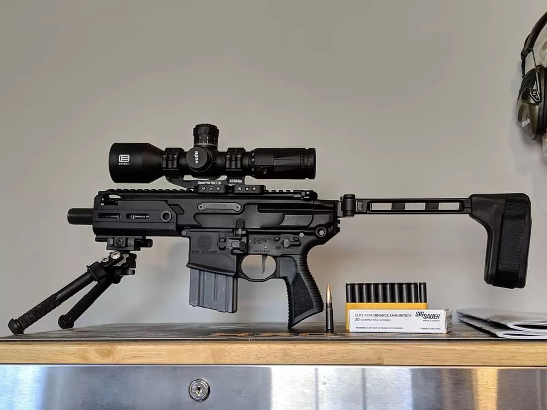 矮粗紧硬货西格绍尔公司mcxrattler短管步枪手枪图集