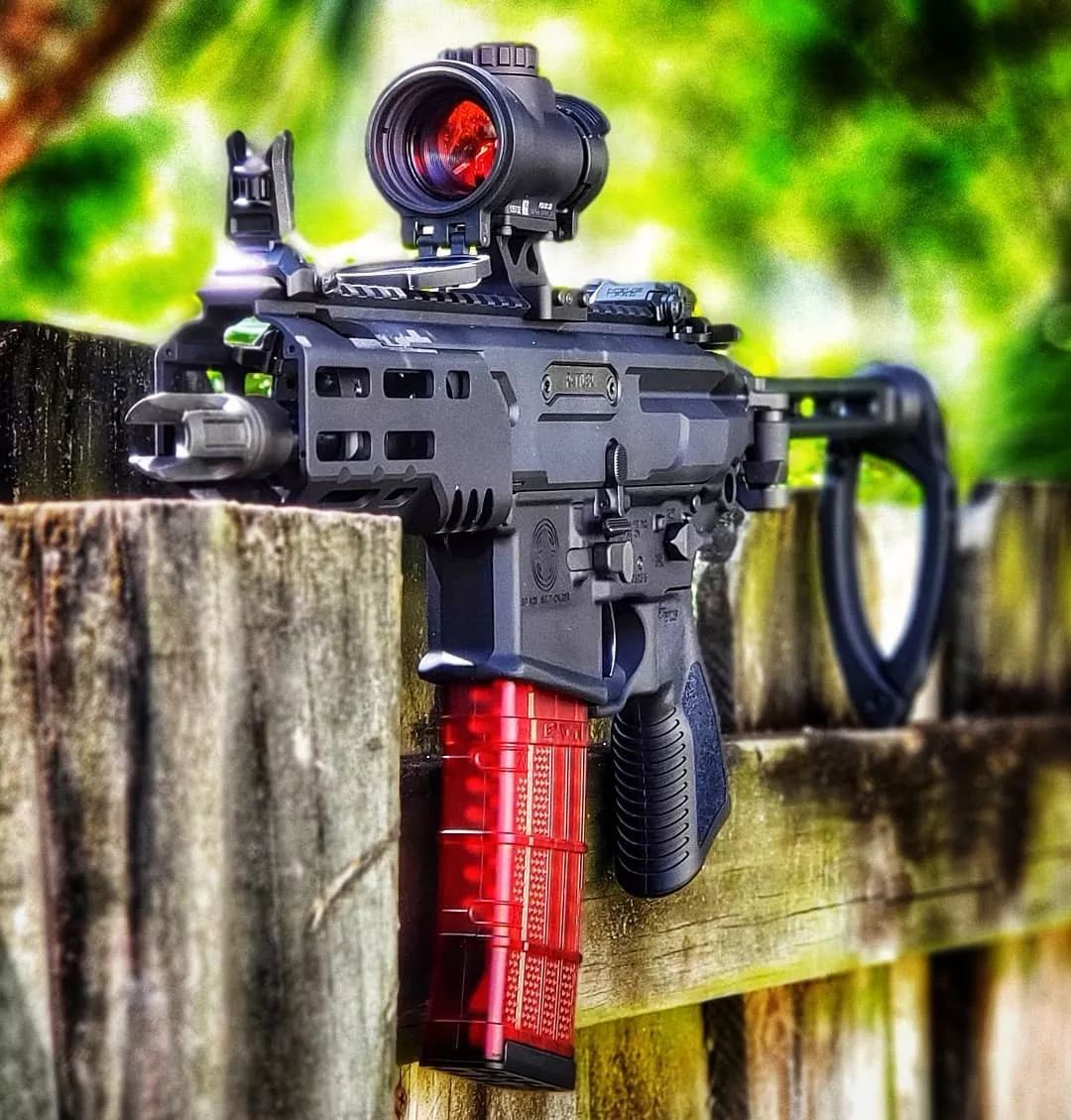 矮粗紧硬货西格绍尔公司mcxrattler短管步枪手枪图集