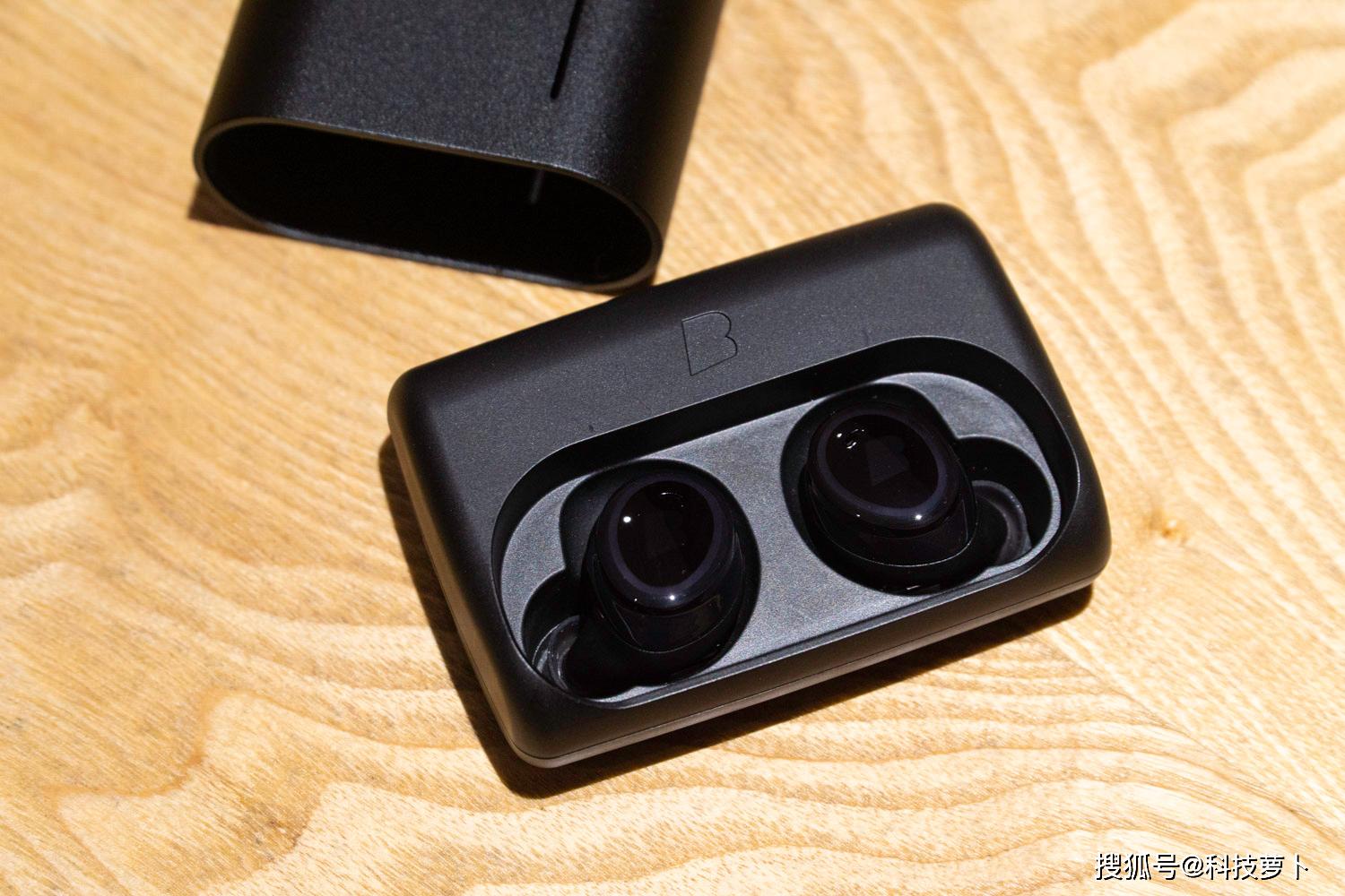 原创运动休闲一机搞定thedashpro真无线蓝牙耳机评测