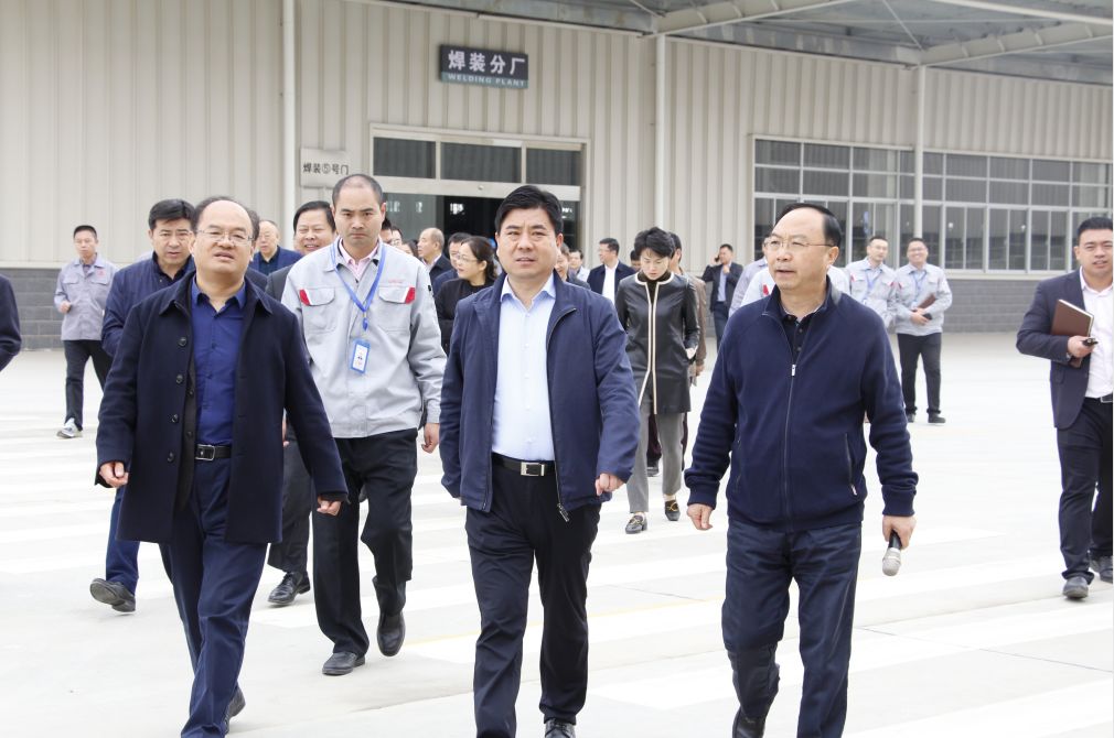 徐州高新区管委会常务副主任于帆带队调研弘安汽车公司