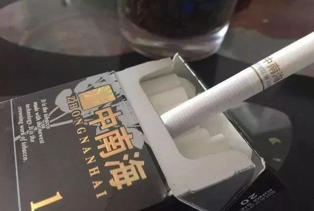 禁毒小课堂开课了~ 给你这种烟特殊气味香烟,别抽!_毒品