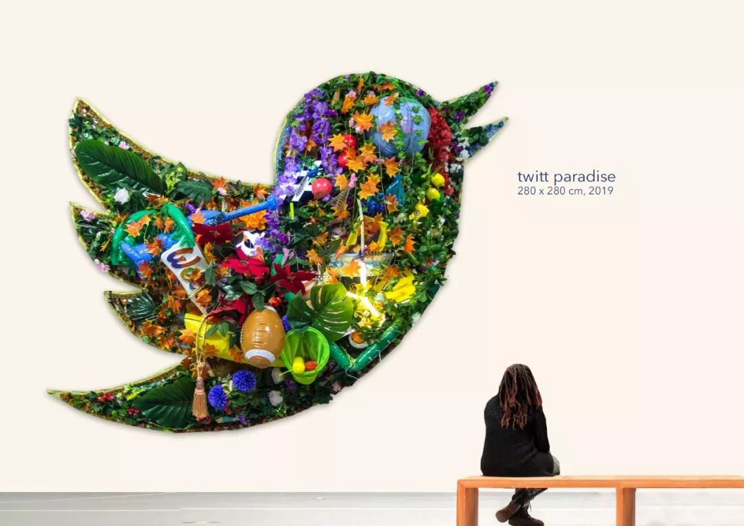 转而将其引向对抽象空间的探索,并尝试将作品主题置于人与自然,生命与