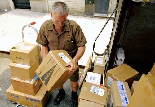ups推出统一运费计划simple rate,允许客户使用自己的包装巴拿马商务