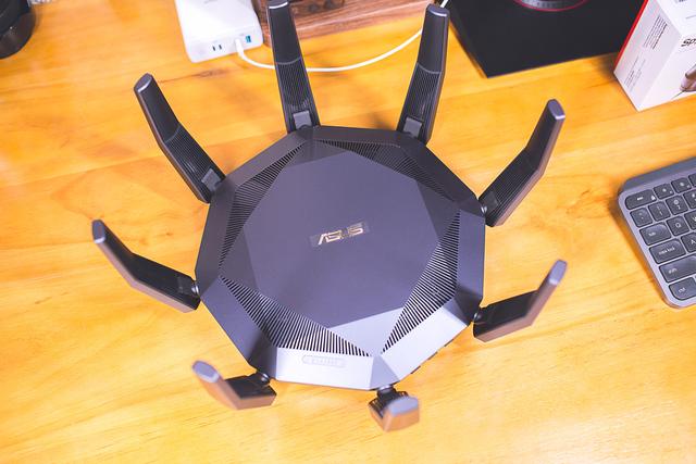 wifi6路由旗舰华硕帝王蟹rtax89x双万兆疾速路由测评