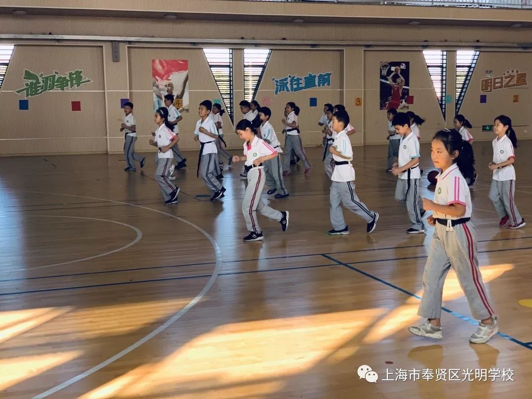 泰日学校小学部图片