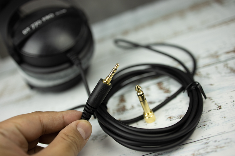 镀金插头好评,还送了6.5mm的转接头.