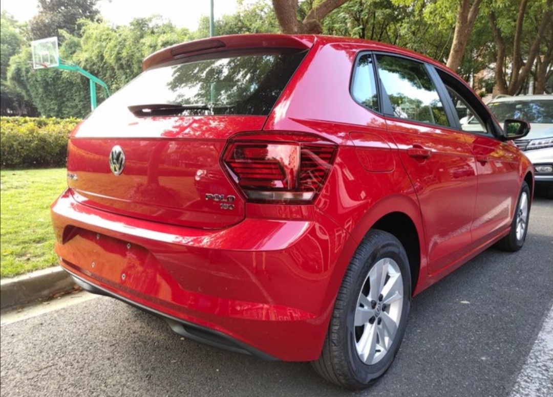 大众polo目前销量低迷你认为优惠多少polo才能plus起来